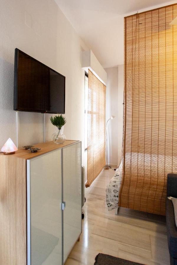 Pikis Apartment Center 1 Seville Exterior photo