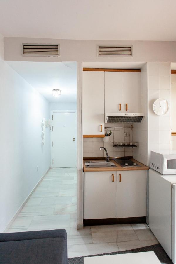 Pikis Apartment Center 1 Seville Exterior photo